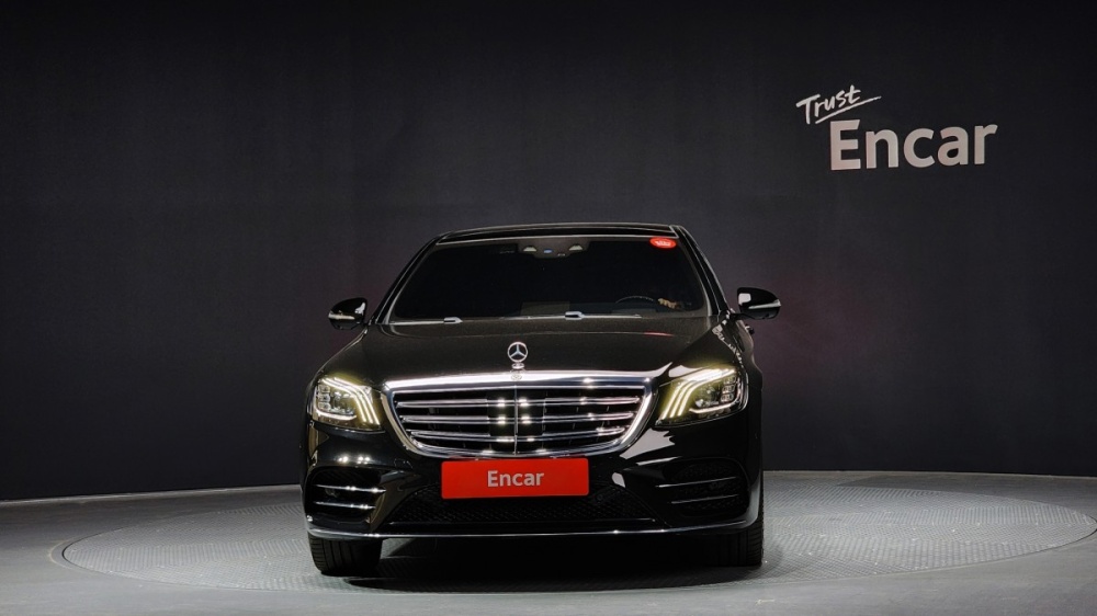 Mercedes-Benz S-Class W222