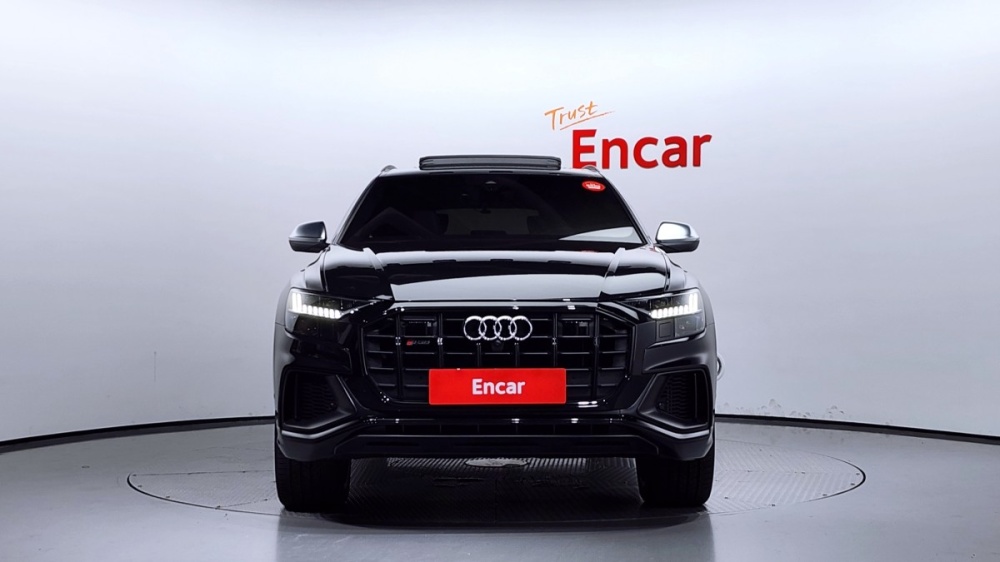 Audi SQ8