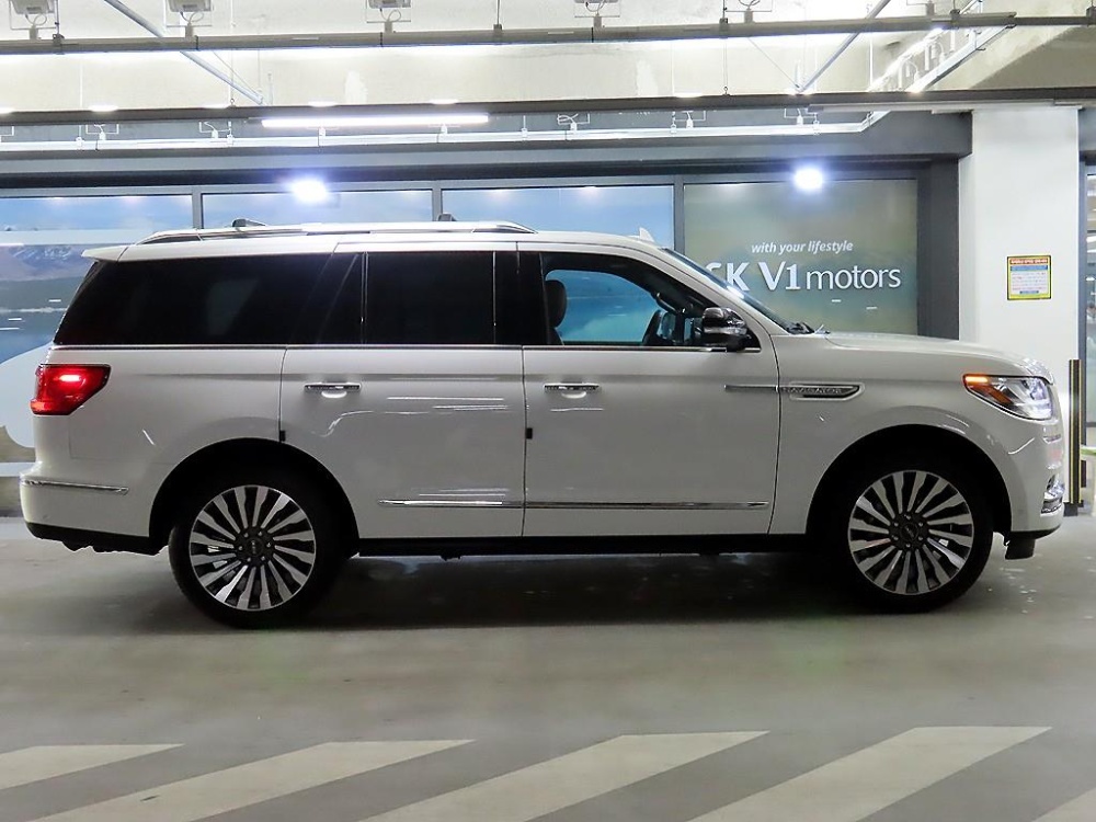 Lincoln navigator