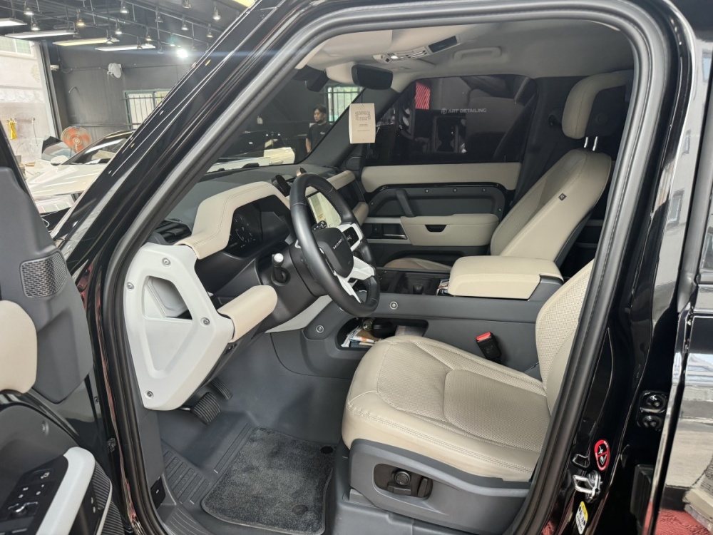 Land rover Defender (L663)