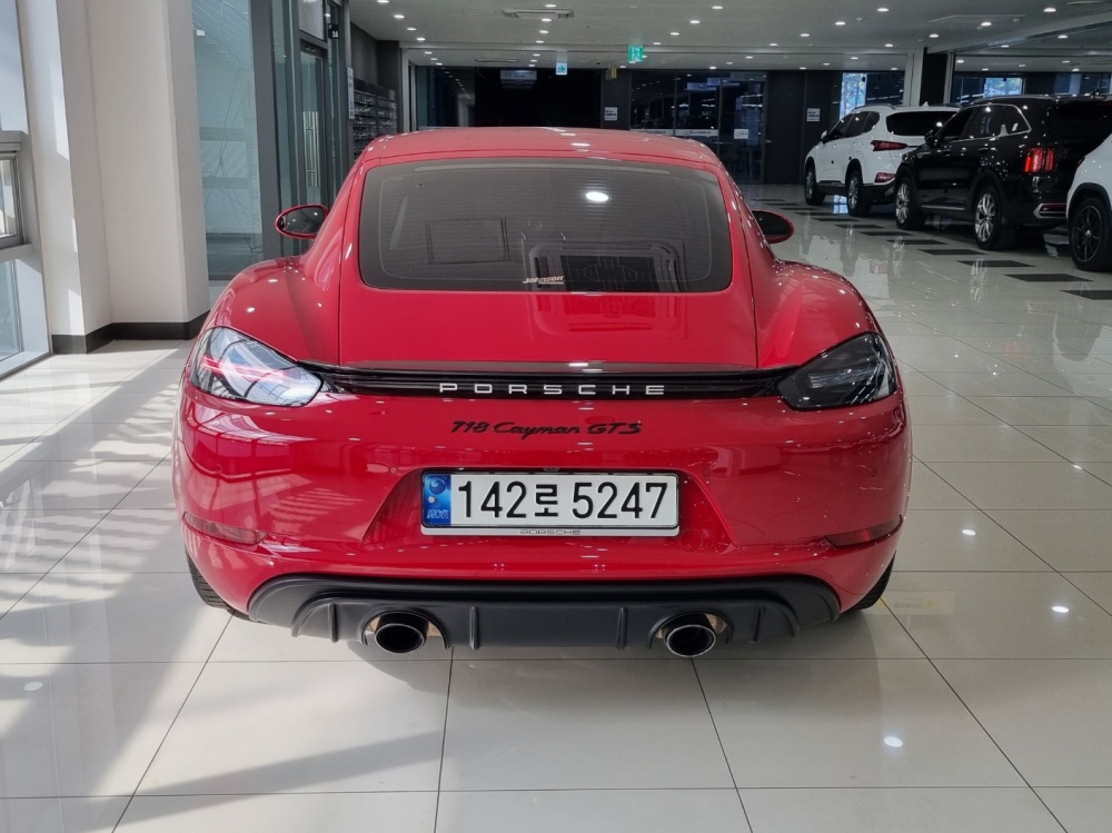 Porsche 718 Cayman