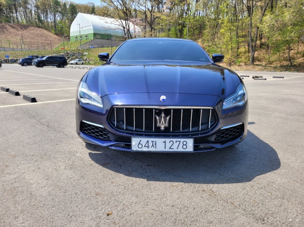 Maserati Quattroporte