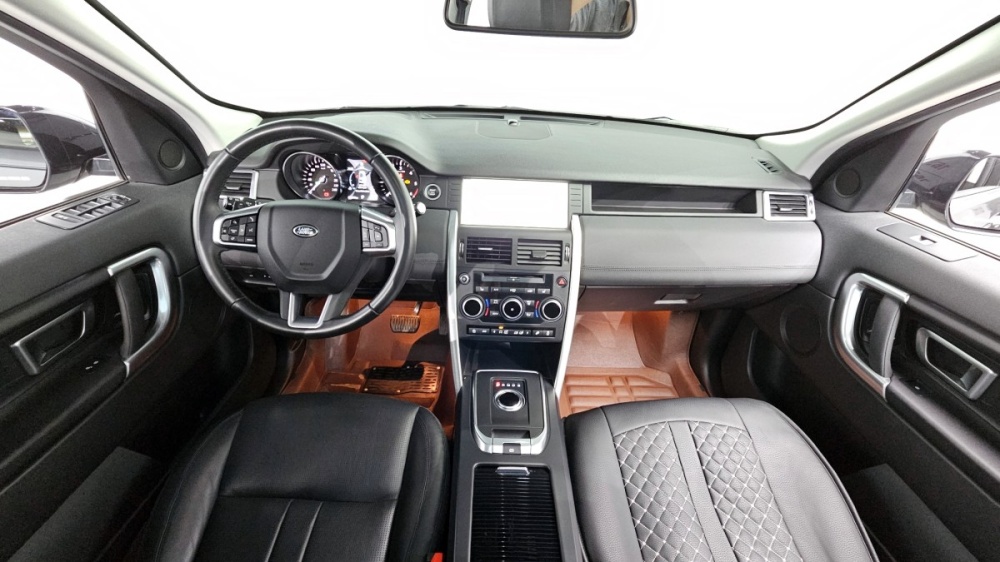 Land rover discovery sport