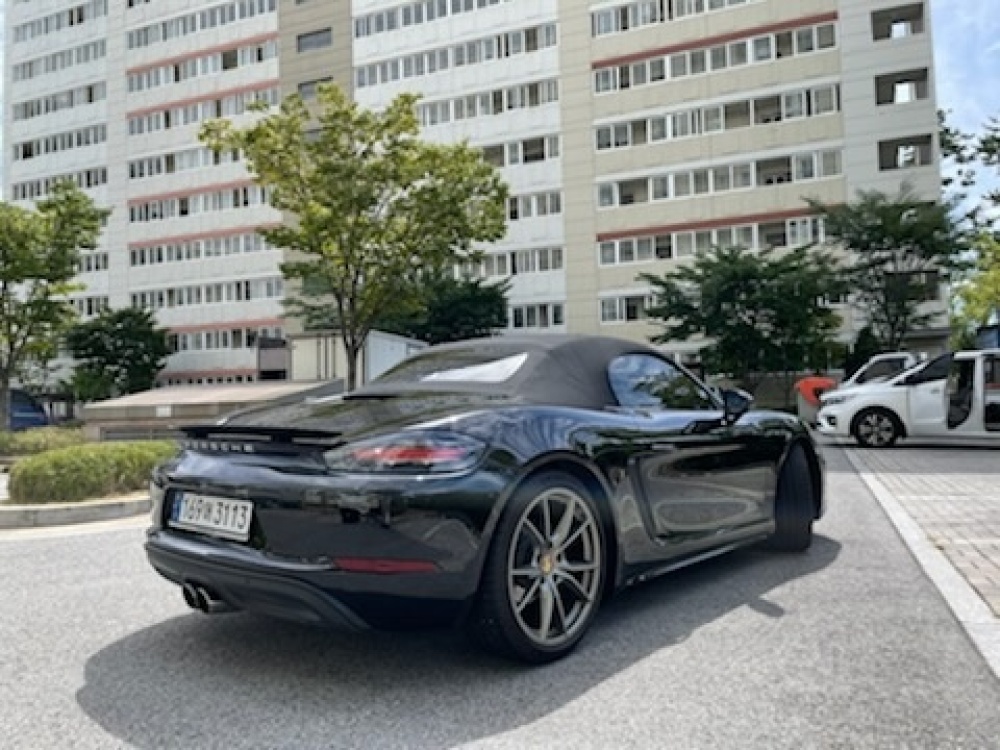 Porsche 718 boxster