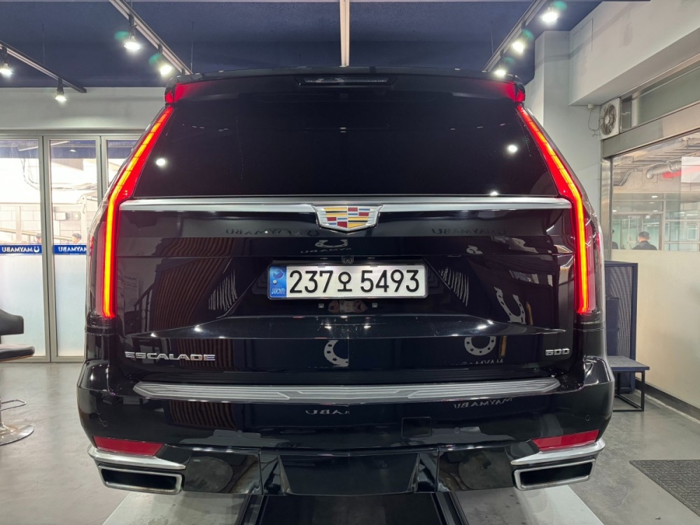 Cadillac Escalade 5th Gen