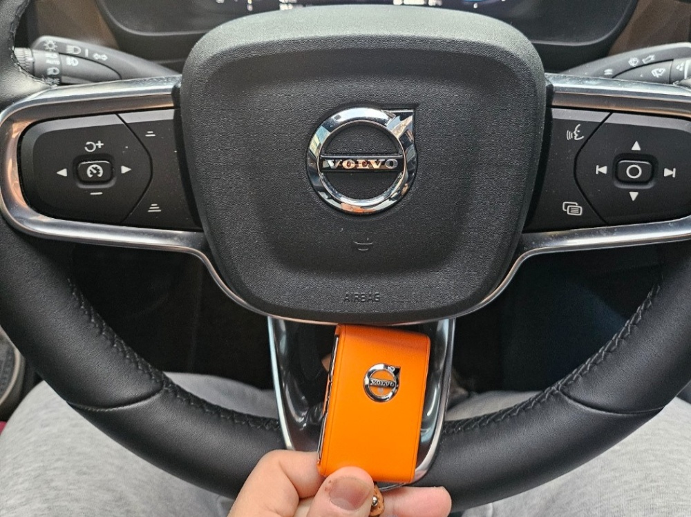 Volvo C40 recharge