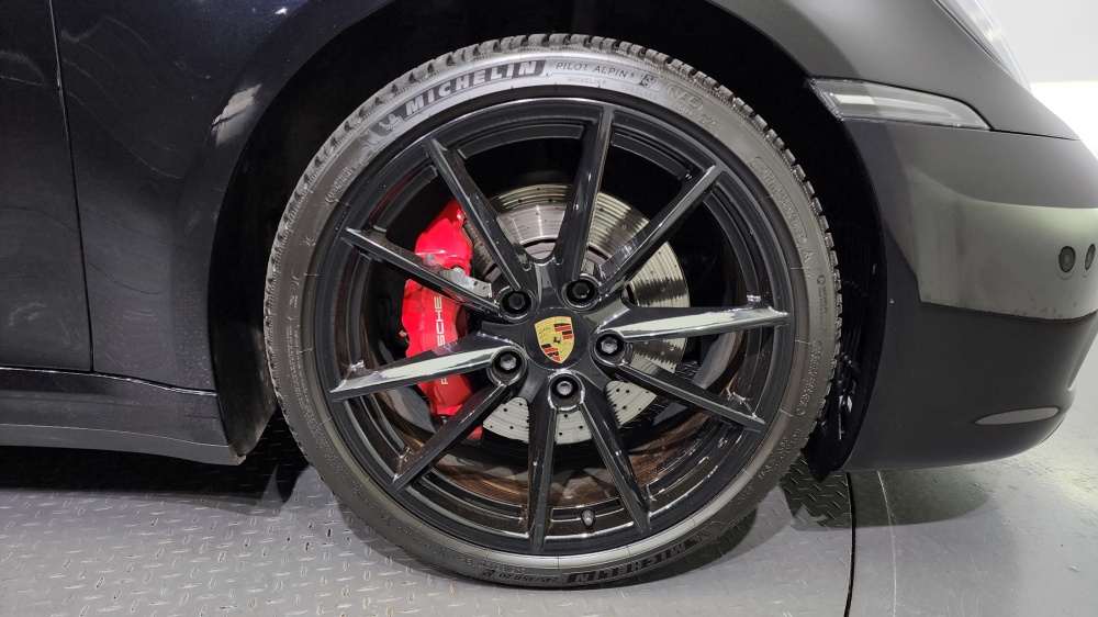 Porsche 911 (992)