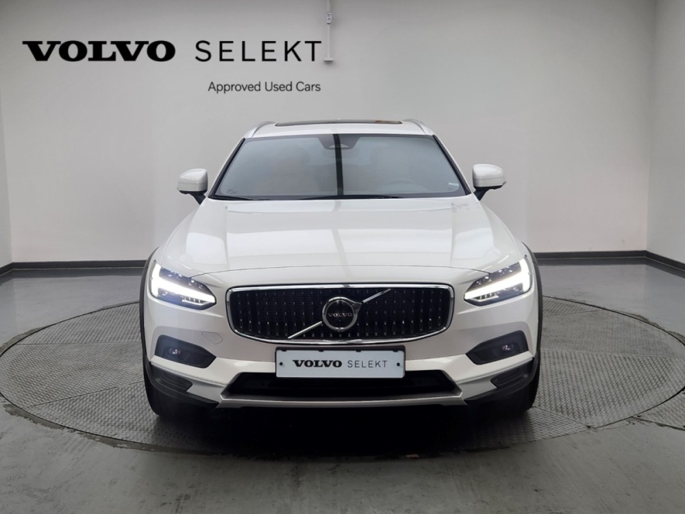 Volvo V90 Cross Country