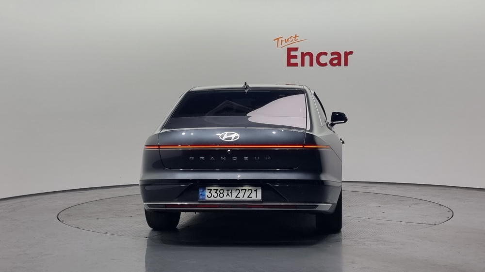 Hyundai Grandeur (GN7)