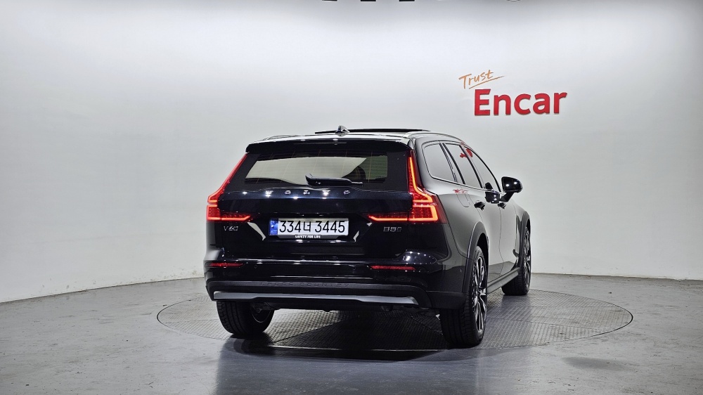 Volvo V60 Cross Country 2nd Generation