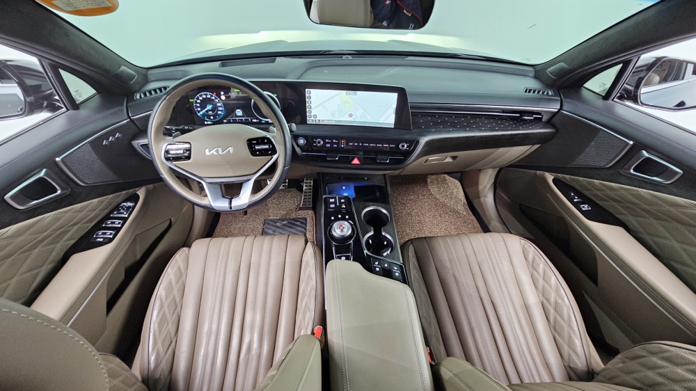 Kia K8 Hybrid