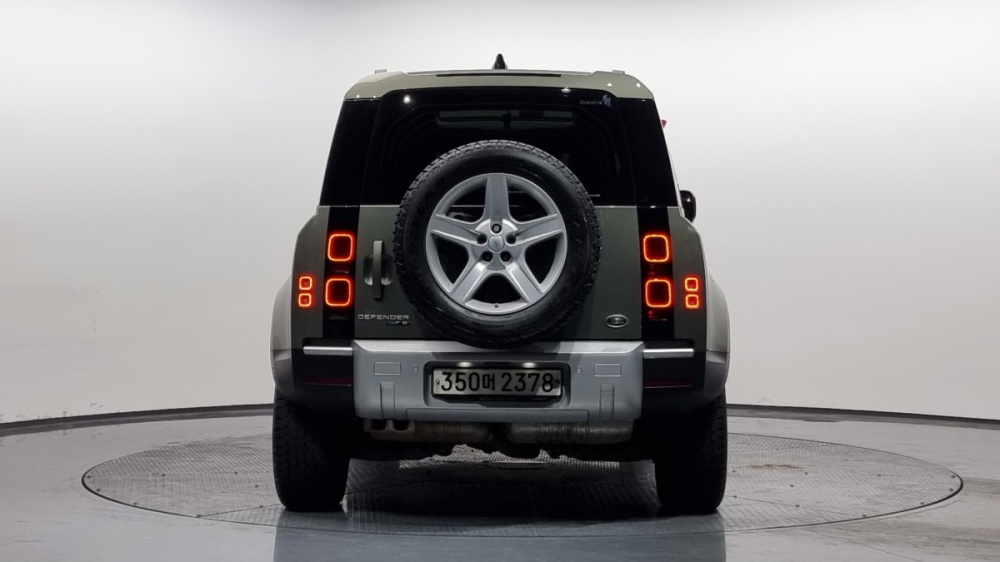 Land rover Defender (L663)