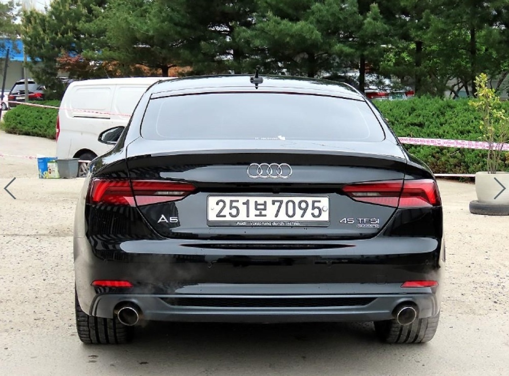 Audi A5 (F5)