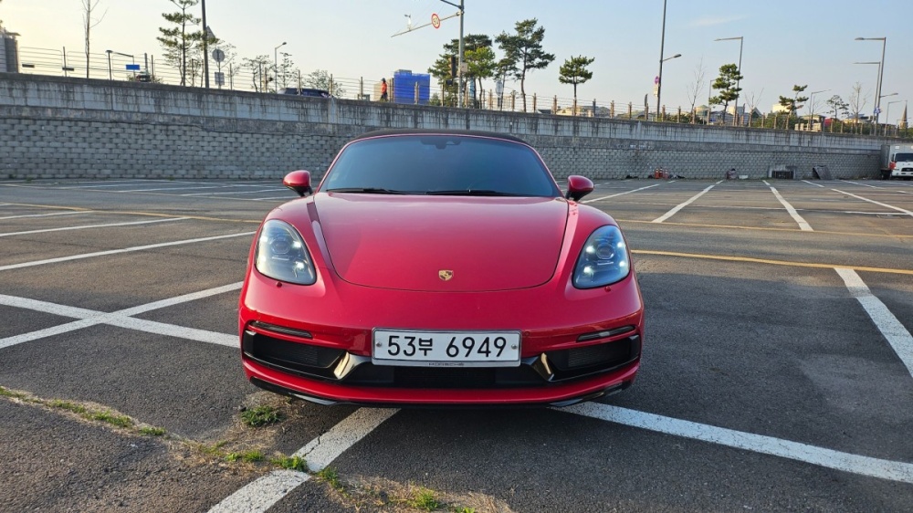 Porsche 718 boxster