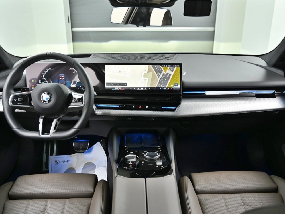 BMW 5 Series (G60)