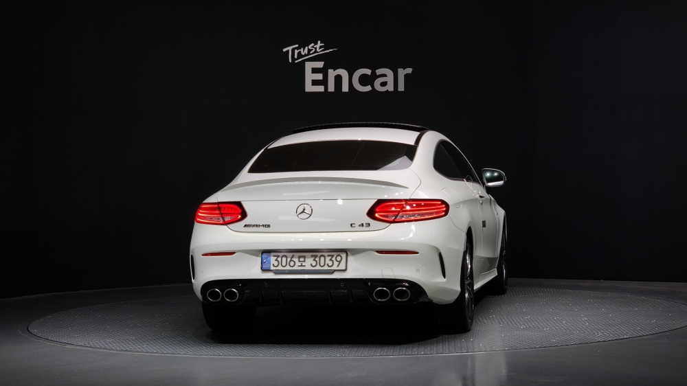 Mercedes-Benz C-Class W205