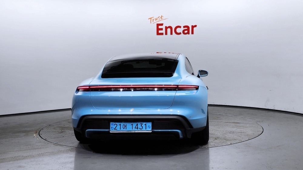 Porsche Taycan