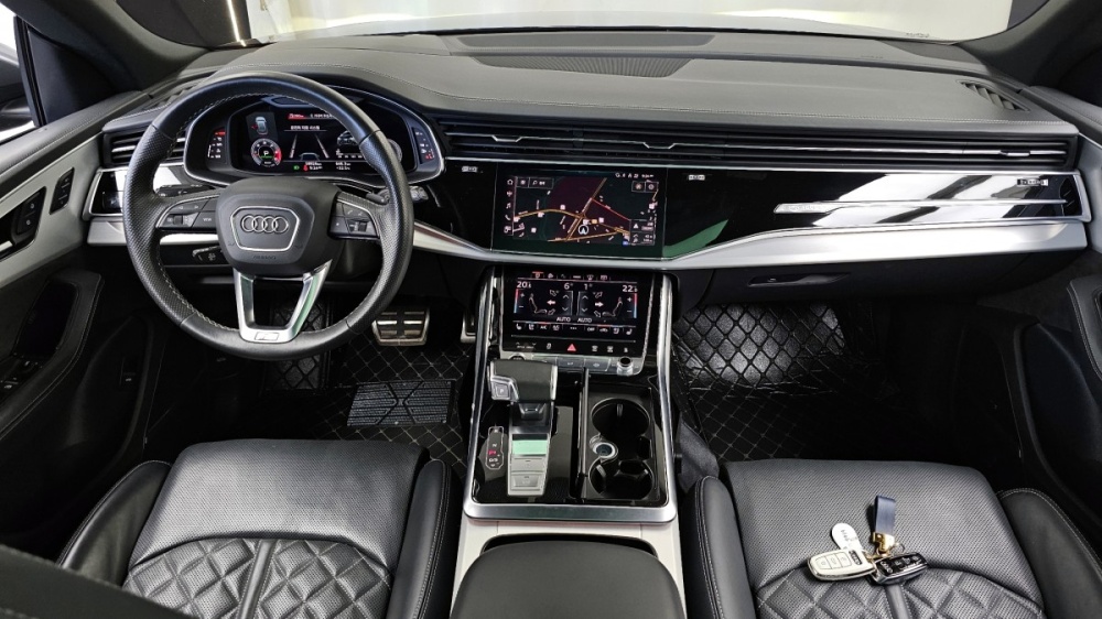 Audi Q8 (4M)