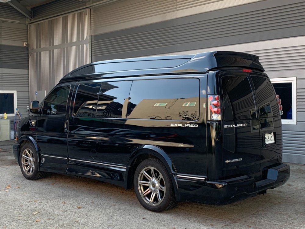 Chevrolet Express Van