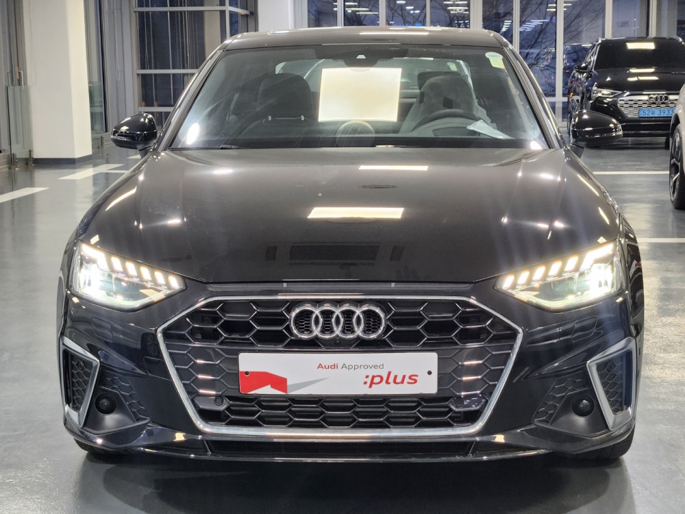 Audi A4 (B9)