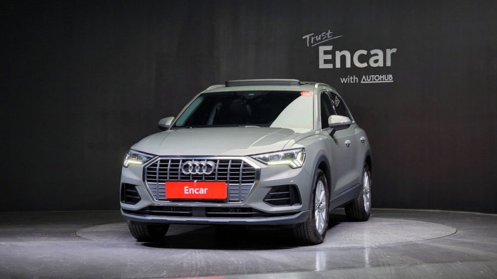 Audi Q3 (F3)