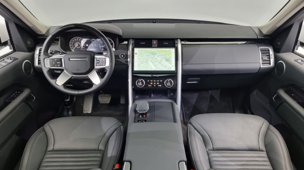 Land rover discovery 5