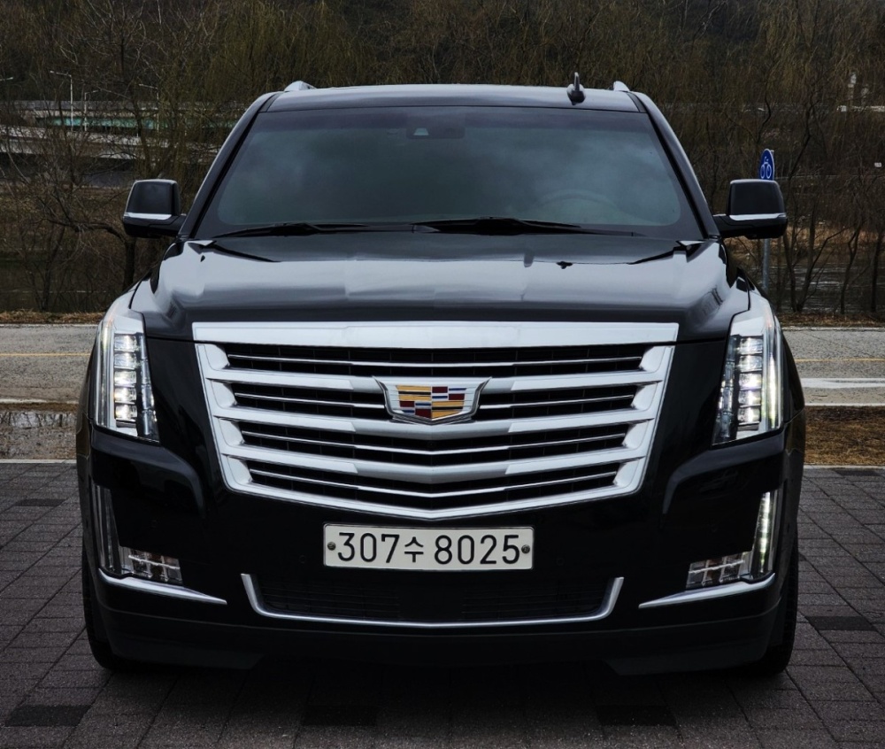 Cadillac escalade