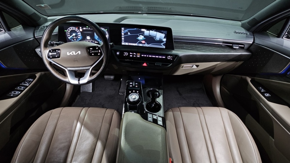 Kia K8 Hybrid