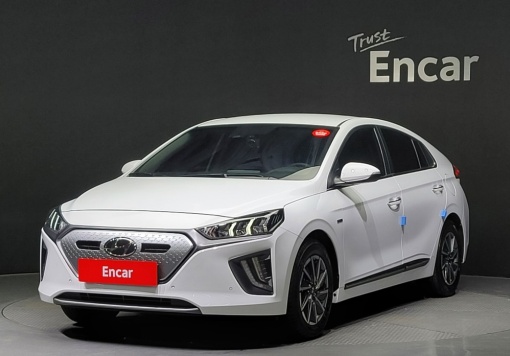Hyundai The new Ioniq electric