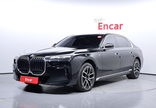 BMW 7 Series (G70)