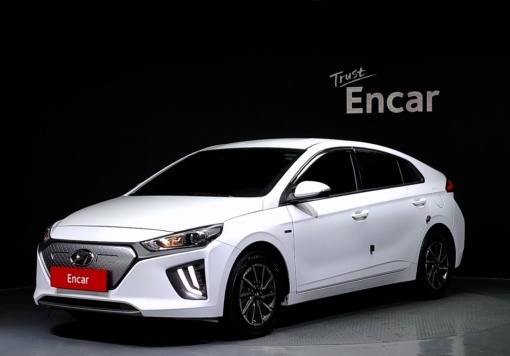 Hyundai The new Ioniq electric