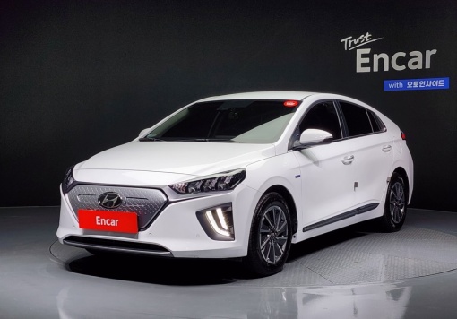 Hyundai The new Ioniq electric