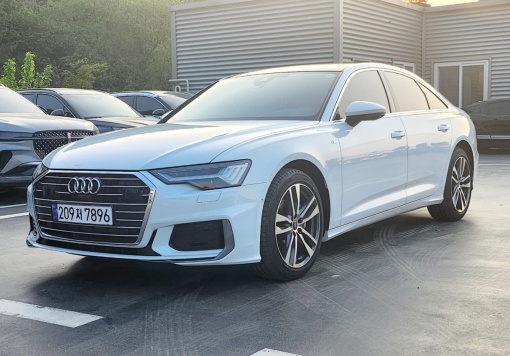 Audi A6 (C8)