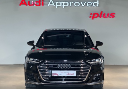 Audi A8 (D5)