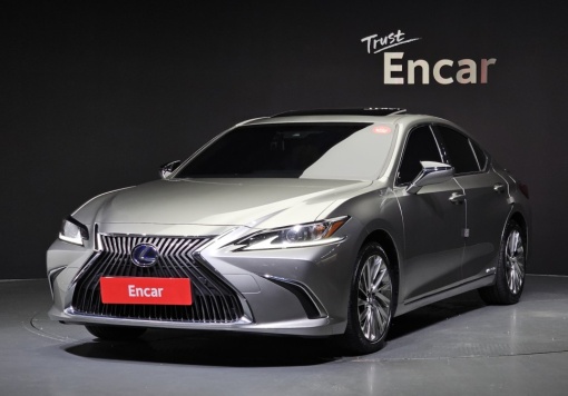 Lexus ES300h 7th generation