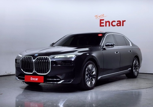 BMW 7 Series (G70)