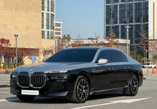 BMW 7 Series (G70)