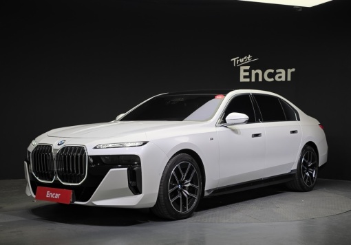 BMW 7 Series (G70)
