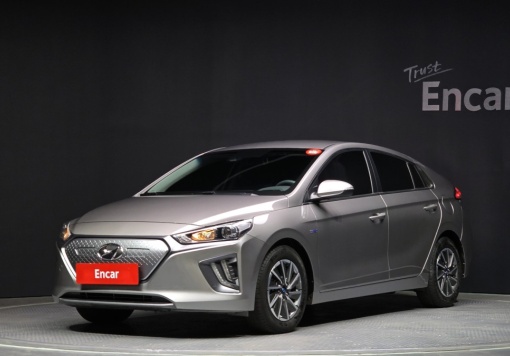 Hyundai The new Ioniq electric