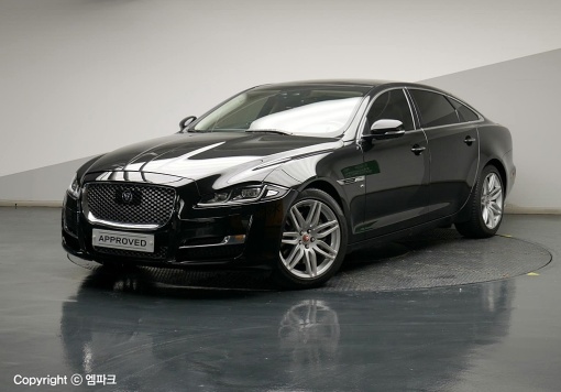 Jaguar All New XJ