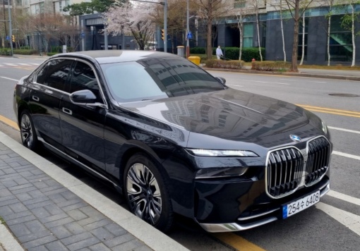 BMW 7 Series (G70)