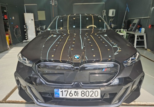 BMW 5 Series (G60)