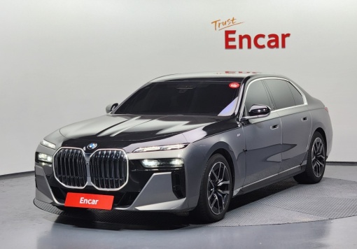 BMW 7 Series (G70)