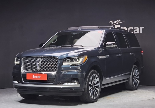 Lincoln Navigator 4th generation