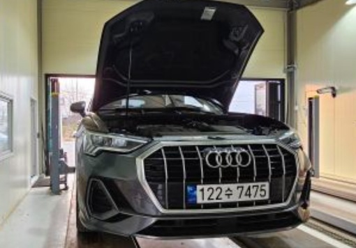 Audi Q3 (F3)