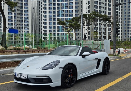 Porsche 718 boxster