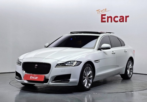 Jaguar XF (X260)