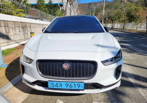 Jaguar I-PACE