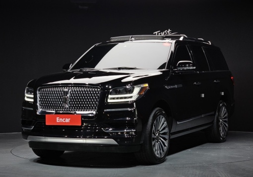 Lincoln Navigator 4th generation