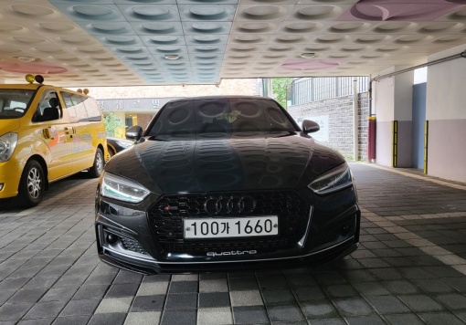 Audi A5 (F5)